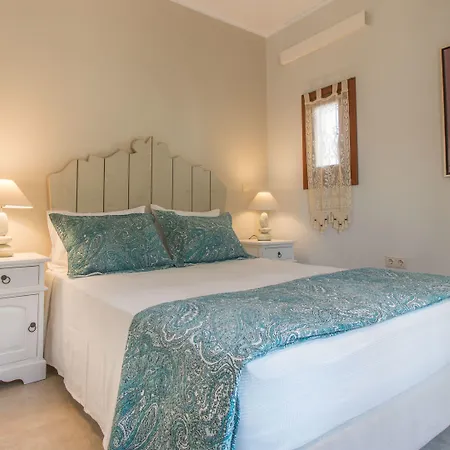 Gratsias Luxury Naxos * Στελίδα